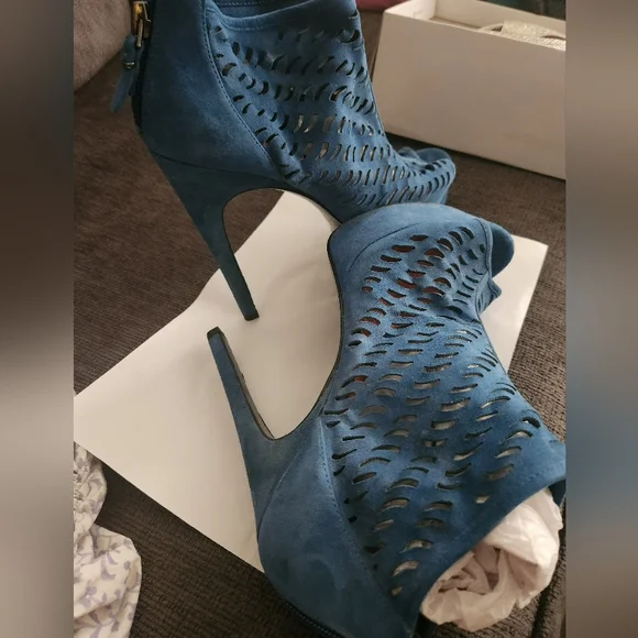 Electric Blue Suede Stilettos - Picture 2 of 4